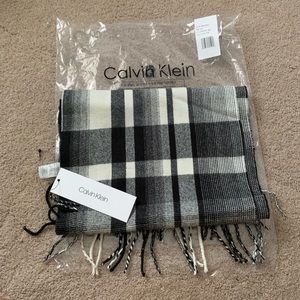Calvin Klein Scarf / Never worn!